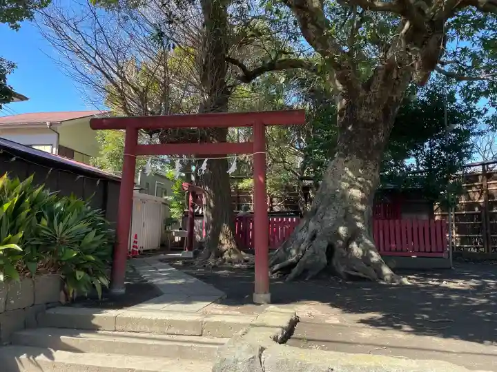 正一位稲荷大明神(築山稲荷社)の{uncategorized: "未分類", other: "その他", undefined: "問題あり", building: "その他建物", grave: "お墓", sacred_gate: "鳥居", guardian: "狛犬", statue: "像", buddha: "仏像", history: "歴史", nature: "自然", garden: "庭園", animal: "動物", pagoda: "塔", temizu: "手水舎", mountain_gate: "山門・神門", sanctuary: "本殿・本堂", subordinate: "末社・摂社", art: "芸術", scenery: "景色", jizo: "地蔵", ema: "絵馬", goshuin: "御朱印", omikuji: "おみくじ", items: "授与品その他", amulet: "お守り", goshuincho: "御朱印帳", eats: "食事", festival: "お祭り", votive_dance: "神楽", shichigosan: "七五三参", wedding: "結婚式", experience: "体験その他", initially: "初詣", around: "周辺", anti_infection: "感染症対策"}