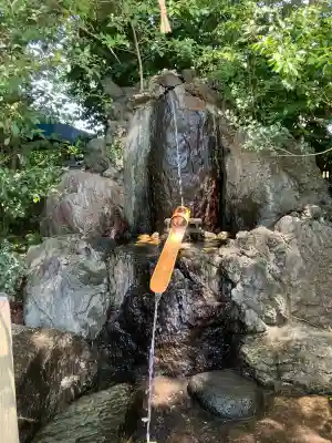 越ヶ谷久伊豆神社の{uncategorized: "未分類", other: "その他", undefined: "問題あり", building: "その他建物", grave: "お墓", sacred_gate: "鳥居", guardian: "狛犬", statue: "像", buddha: "仏像", history: "歴史", nature: "自然", garden: "庭園", animal: "動物", pagoda: "塔", temizu: "手水舎", mountain_gate: "山門・神門", sanctuary: "本殿・本堂", subordinate: "末社・摂社", art: "芸術", scenery: "景色", jizo: "地蔵", ema: "絵馬", goshuin: "御朱印", omikuji: "おみくじ", items: "授与品その他", amulet: "お守り", goshuincho: "御朱印帳", eats: "食事", festival: "お祭り", votive_dance: "神楽", shichigosan: "七五三参", wedding: "結婚式", experience: "体験その他", initially: "初詣", around: "周辺", anti_infection: "感染症対策"}