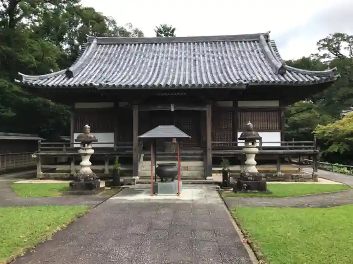 高山寺の本殿・本堂