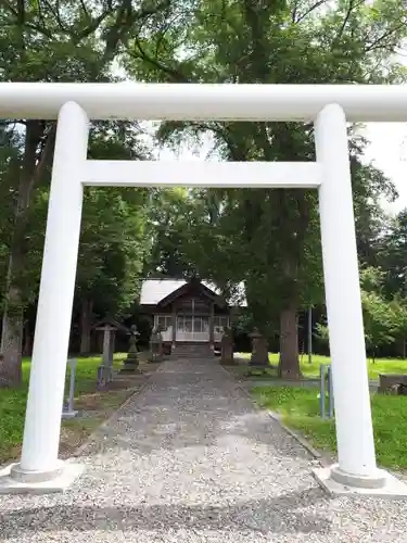 辨華別神社の鳥居