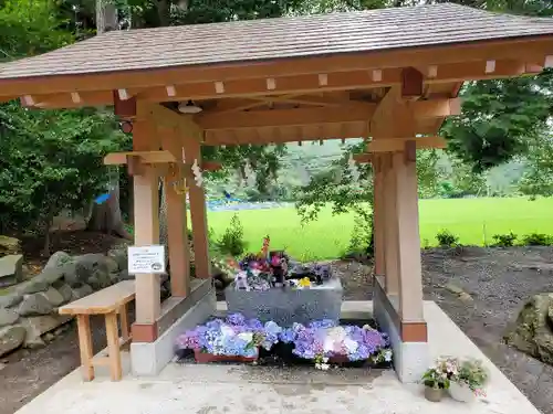 高司神社〜むすびの神の鎮まる社〜の手水