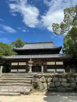 観世音寺の本殿・本堂