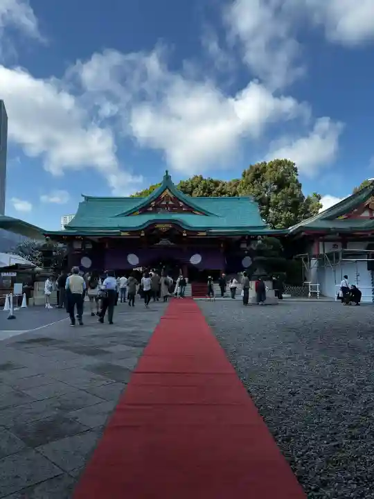 日枝神社の{uncategorized: "未分類", other: "その他", undefined: "問題あり", building: "その他建物", grave: "お墓", sacred_gate: "鳥居", guardian: "狛犬", statue: "像", buddha: "仏像", history: "歴史", nature: "自然", garden: "庭園", animal: "動物", pagoda: "塔", temizu: "手水舎", mountain_gate: "山門・神門", sanctuary: "本殿・本堂", subordinate: "末社・摂社", art: "芸術", scenery: "景色", jizo: "地蔵", ema: "絵馬", goshuin: "御朱印", omikuji: "おみくじ", items: "授与品その他", amulet: "お守り", goshuincho: "御朱印帳", eats: "食事", festival: "お祭り", votive_dance: "神楽", shichigosan: "七五三参", wedding: "結婚式", experience: "体験その他", initially: "初詣", around: "周辺", anti_infection: "感染症対策"}