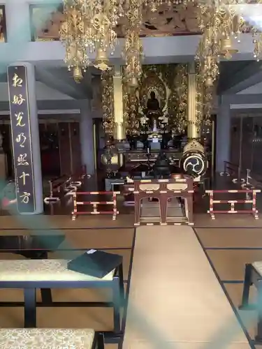 極楽寺の本殿・本堂