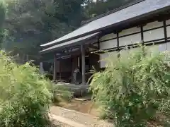 瑞源寺の本殿