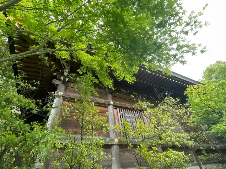 寒川神社の{uncategorized: "未分類", other: "その他", undefined: "問題あり", building: "その他建物", grave: "お墓", sacred_gate: "鳥居", guardian: "狛犬", statue: "像", buddha: "仏像", history: "歴史", nature: "自然", garden: "庭園", animal: "動物", pagoda: "塔", temizu: "手水舎", mountain_gate: "山門・神門", sanctuary: "本殿・本堂", subordinate: "末社・摂社", art: "芸術", scenery: "景色", jizo: "地蔵", ema: "絵馬", goshuin: "御朱印", omikuji: "おみくじ", items: "授与品その他", amulet: "お守り", goshuincho: "御朱印帳", eats: "食事", festival: "お祭り", votive_dance: "神楽", shichigosan: "七五三参", wedding: "結婚式", experience: "体験その他", initially: "初詣", around: "周辺", anti_infection: "感染症対策"}