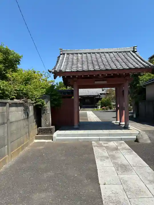 本興寺の{uncategorized: "未分類", other: "その他", undefined: "問題あり", building: "その他建物", grave: "お墓", sacred_gate: "鳥居", guardian: "狛犬", statue: "像", buddha: "仏像", history: "歴史", nature: "自然", garden: "庭園", animal: "動物", pagoda: "塔", temizu: "手水舎", mountain_gate: "山門・神門", sanctuary: "本殿・本堂", subordinate: "末社・摂社", art: "芸術", scenery: "景色", jizo: "地蔵", ema: "絵馬", goshuin: "御朱印", omikuji: "おみくじ", items: "授与品その他", amulet: "お守り", goshuincho: "御朱印帳", eats: "食事", festival: "お祭り", votive_dance: "神楽", shichigosan: "七五三参", wedding: "結婚式", experience: "体験その他", initially: "初詣", around: "周辺", anti_infection: "感染症対策"}