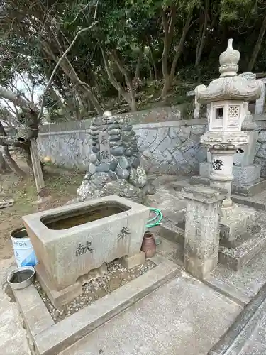津加計志神社の手水舎