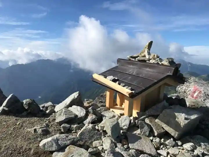 雄山神社峰本社の景色