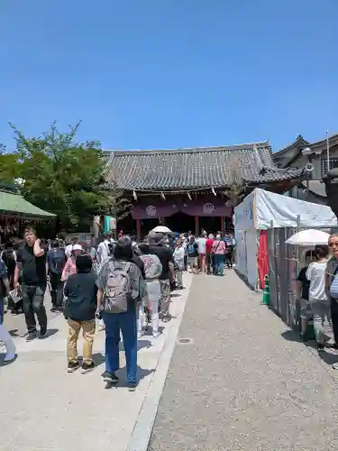 浅草神社の{uncategorized: "未分類", other: "その他", undefined: "問題あり", building: "その他建物", grave: "お墓", sacred_gate: "鳥居", guardian: "狛犬", statue: "像", buddha: "仏像", history: "歴史", nature: "自然", garden: "庭園", animal: "動物", pagoda: "塔", temizu: "手水舎", mountain_gate: "山門・神門", sanctuary: "本殿・本堂", subordinate: "末社・摂社", art: "芸術", scenery: "景色", jizo: "地蔵", ema: "絵馬", goshuin: "御朱印", omikuji: "おみくじ", items: "授与品その他", amulet: "お守り", goshuincho: "御朱印帳", eats: "食事", festival: "お祭り", votive_dance: "神楽", shichigosan: "七五三参", wedding: "結婚式", experience: "体験その他", initially: "初詣", around: "周辺", anti_infection: "感染症対策"}