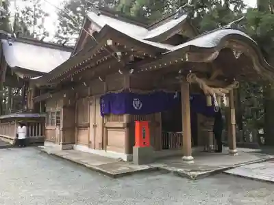草部吉見神社の本殿・本堂