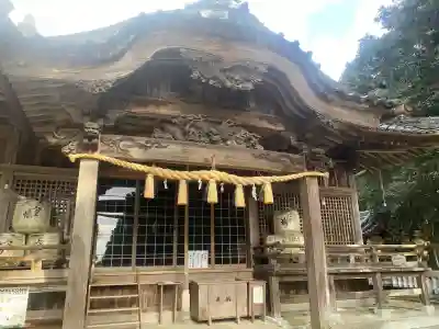 林田八幡神社の{uncategorized: "未分類", other: "その他", undefined: "問題あり", building: "その他建物", grave: "お墓", sacred_gate: "鳥居", guardian: "狛犬", statue: "像", buddha: "仏像", history: "歴史", nature: "自然", garden: "庭園", animal: "動物", pagoda: "塔", temizu: "手水舎", mountain_gate: "山門・神門", sanctuary: "本殿・本堂", subordinate: "末社・摂社", art: "芸術", scenery: "景色", jizo: "地蔵", ema: "絵馬", goshuin: "御朱印", omikuji: "おみくじ", items: "授与品その他", amulet: "お守り", goshuincho: "御朱印帳", eats: "食事", festival: "お祭り", votive_dance: "神楽", shichigosan: "七五三参", wedding: "結婚式", experience: "体験その他", initially: "初詣", around: "周辺", anti_infection: "感染症対策"}