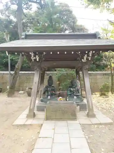 題経寺（柴又帝釈天）の{uncategorized: "未分類", other: "その他", undefined: "問題あり", building: "その他建物", grave: "お墓", sacred_gate: "鳥居", guardian: "狛犬", statue: "像", buddha: "仏像", history: "歴史", nature: "自然", garden: "庭園", animal: "動物", pagoda: "塔", temizu: "手水舎", mountain_gate: "山門・神門", sanctuary: "本殿・本堂", subordinate: "末社・摂社", art: "芸術", scenery: "景色", jizo: "地蔵", ema: "絵馬", goshuin: "御朱印", omikuji: "おみくじ", items: "授与品その他", amulet: "お守り", goshuincho: "御朱印帳", eats: "食事", festival: "お祭り", votive_dance: "神楽", shichigosan: "七五三参", wedding: "結婚式", experience: "体験その他", initially: "初詣", around: "周辺", anti_infection: "感染症対策"}