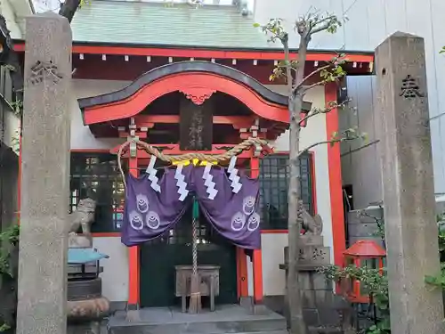 西出鎮守稲荷神社の本殿・本堂