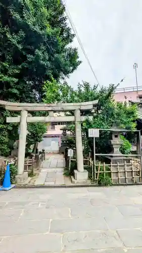 王子稲荷神社の鳥居