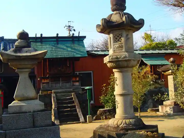 竹鼻八剱神社(八剣神社)の末社・摂社
