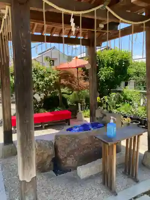 水堂須佐男神社の手水舎