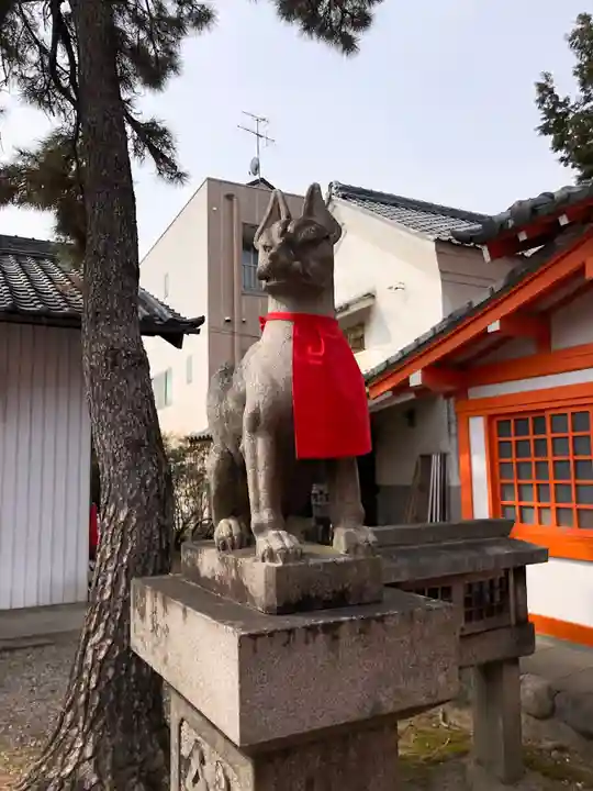 服織神社(真清田神社境内社)の狛犬