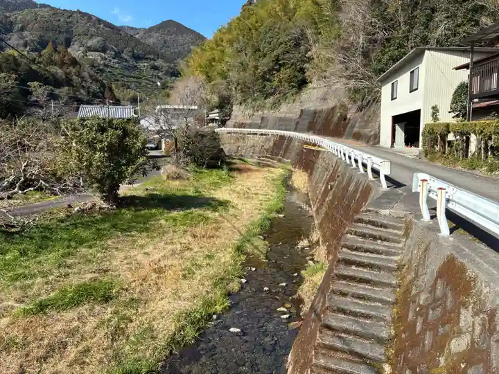 星谷寺(星の岩屋)(徳島県)