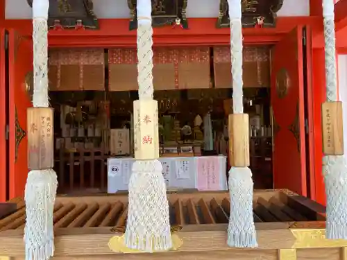 花園神社の本殿