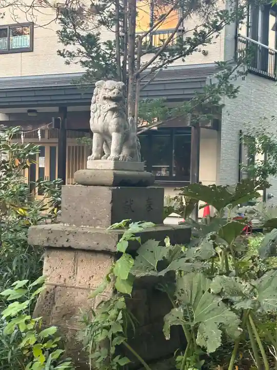 帯広三吉神社の狛犬