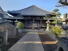 荘厳寺の本殿