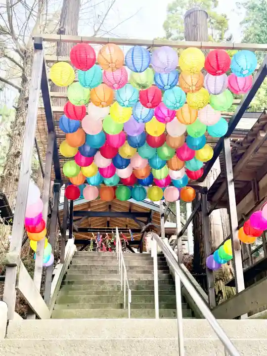 鏑八幡神社の{uncategorized: "未分類", other: "その他", undefined: "問題あり", building: "その他建物", grave: "お墓", sacred_gate: "鳥居", guardian: "狛犬", statue: "像", buddha: "仏像", history: "歴史", nature: "自然", garden: "庭園", animal: "動物", pagoda: "塔", temizu: "手水舎", mountain_gate: "山門・神門", sanctuary: "本殿・本堂", subordinate: "末社・摂社", art: "芸術", scenery: "景色", jizo: "地蔵", ema: "絵馬", goshuin: "御朱印", omikuji: "おみくじ", items: "授与品その他", amulet: "お守り", goshuincho: "御朱印帳", eats: "食事", festival: "お祭り", votive_dance: "神楽", shichigosan: "七五三参", wedding: "結婚式", experience: "体験その他", initially: "初詣", around: "周辺", anti_infection: "感染症対策"}