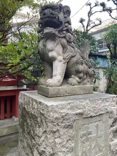 秋葉神社の狛犬