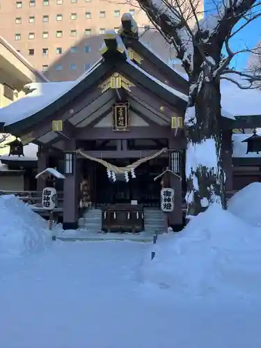 三吉神社の本殿