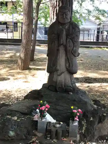 鬼子母神堂　(法明寺）の像