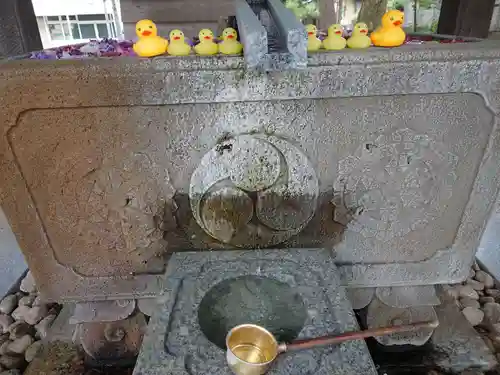 上野総社神社の手水舎