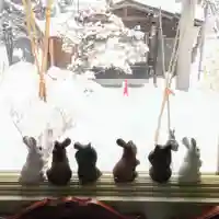 彌彦神社 (伊夜日子神社)の像