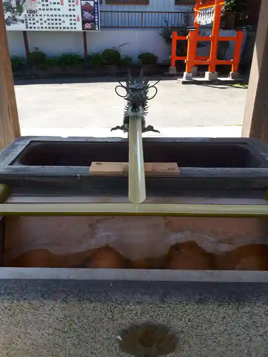 武蔵第六天神社の手水舎