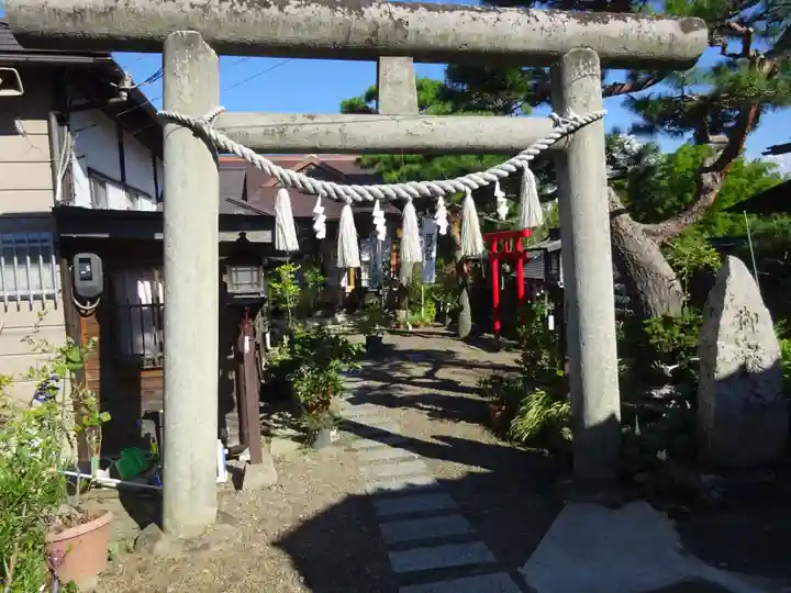 御嶽山神社の鳥居