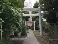 新橋鹽竃神社の鳥居