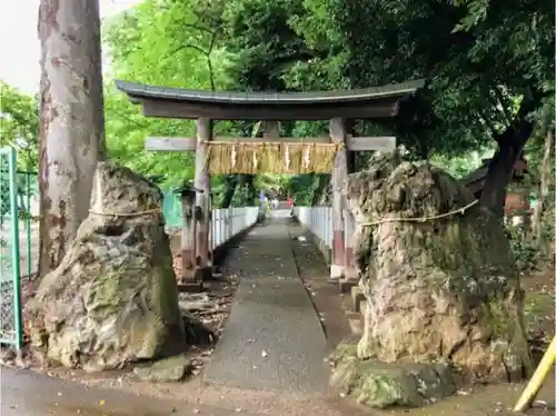 馬場氷川神社の鳥居