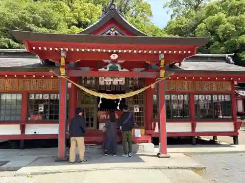 蒲生八幡神社の{uncategorized: "未分類", other: "その他", undefined: "問題あり", building: "その他建物", grave: "お墓", sacred_gate: "鳥居", guardian: "狛犬", statue: "像", buddha: "仏像", history: "歴史", nature: "自然", garden: "庭園", animal: "動物", pagoda: "塔", temizu: "手水舎", mountain_gate: "山門・神門", sanctuary: "本殿・本堂", subordinate: "末社・摂社", art: "芸術", scenery: "景色", jizo: "地蔵", ema: "絵馬", goshuin: "御朱印", omikuji: "おみくじ", items: "授与品その他", amulet: "お守り", goshuincho: "御朱印帳", eats: "食事", festival: "お祭り", votive_dance: "神楽", shichigosan: "七五三参", wedding: "結婚式", experience: "体験その他", initially: "初詣", around: "周辺", anti_infection: "感染症対策"}