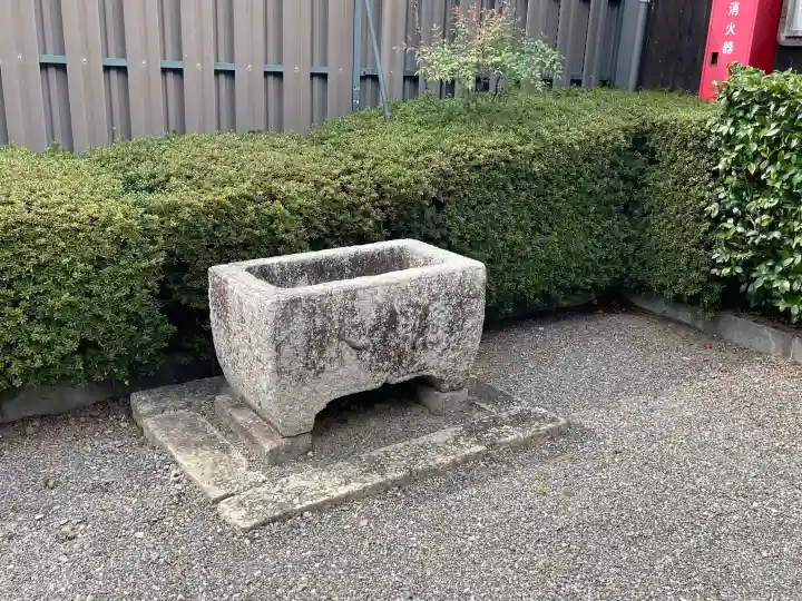 豊歳神社の{uncategorized: "未分類", other: "その他", undefined: "問題あり", building: "その他建物", grave: "お墓", sacred_gate: "鳥居", guardian: "狛犬", statue: "像", buddha: "仏像", history: "歴史", nature: "自然", garden: "庭園", animal: "動物", pagoda: "塔", temizu: "手水舎", mountain_gate: "山門・神門", sanctuary: "本殿・本堂", subordinate: "末社・摂社", art: "芸術", scenery: "景色", jizo: "地蔵", ema: "絵馬", goshuin: "御朱印", omikuji: "おみくじ", items: "授与品その他", amulet: "お守り", goshuincho: "御朱印帳", eats: "食事", festival: "お祭り", votive_dance: "神楽", shichigosan: "七五三参", wedding: "結婚式", experience: "体験その他", initially: "初詣", around: "周辺", anti_infection: "感染症対策"}