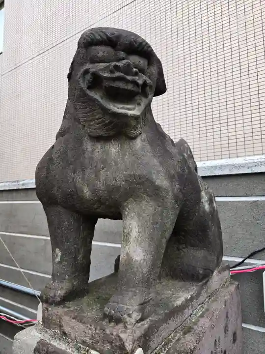 花園神社の狛犬