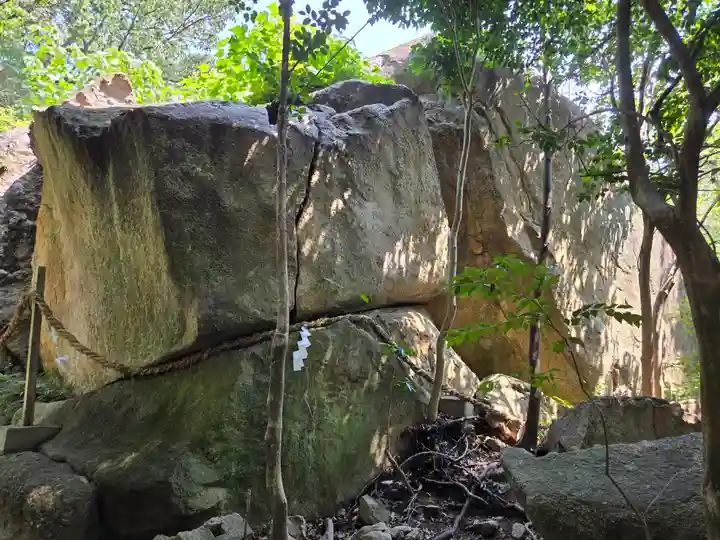 越木岩神社(兵庫県)