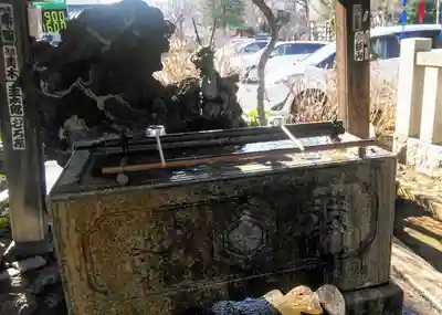 白山神社の手水舎