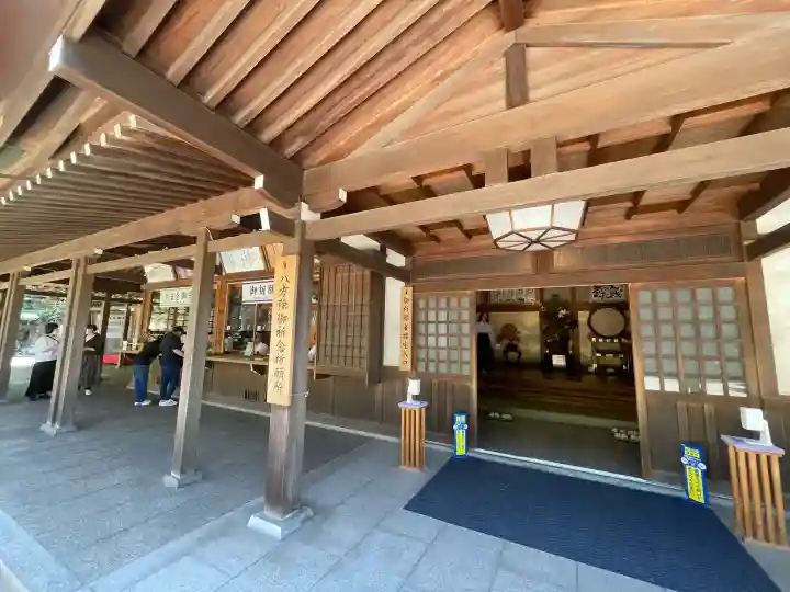 検見川神社の{uncategorized: "未分類", other: "その他", undefined: "問題あり", building: "その他建物", grave: "お墓", sacred_gate: "鳥居", guardian: "狛犬", statue: "像", buddha: "仏像", history: "歴史", nature: "自然", garden: "庭園", animal: "動物", pagoda: "塔", temizu: "手水舎", mountain_gate: "山門・神門", sanctuary: "本殿・本堂", subordinate: "末社・摂社", art: "芸術", scenery: "景色", jizo: "地蔵", ema: "絵馬", goshuin: "御朱印", omikuji: "おみくじ", items: "授与品その他", amulet: "お守り", goshuincho: "御朱印帳", eats: "食事", festival: "お祭り", votive_dance: "神楽", shichigosan: "七五三参", wedding: "結婚式", experience: "体験その他", initially: "初詣", around: "周辺", anti_infection: "感染症対策"}