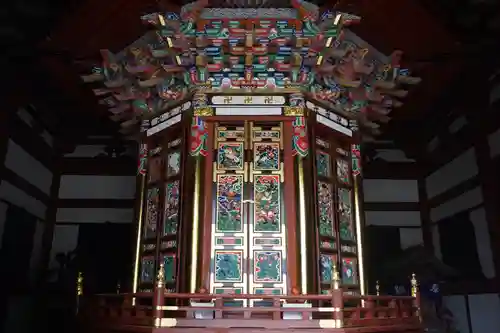 成田山新勝寺の本殿・本堂