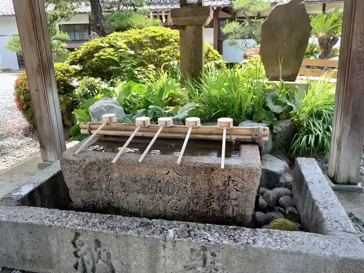 大垣八幡神社の手水舎