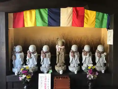 佛願寺　横浜別院の地蔵