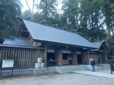 天岩戸神社の{uncategorized: "未分類", other: "その他", undefined: "問題あり", building: "その他建物", grave: "お墓", sacred_gate: "鳥居", guardian: "狛犬", statue: "像", buddha: "仏像", history: "歴史", nature: "自然", garden: "庭園", animal: "動物", pagoda: "塔", temizu: "手水舎", mountain_gate: "山門・神門", sanctuary: "本殿・本堂", subordinate: "末社・摂社", art: "芸術", scenery: "景色", jizo: "地蔵", ema: "絵馬", goshuin: "御朱印", omikuji: "おみくじ", items: "授与品その他", amulet: "お守り", goshuincho: "御朱印帳", eats: "食事", festival: "お祭り", votive_dance: "神楽", shichigosan: "七五三参", wedding: "結婚式", experience: "体験その他", initially: "初詣", around: "周辺", anti_infection: "感染症対策"}