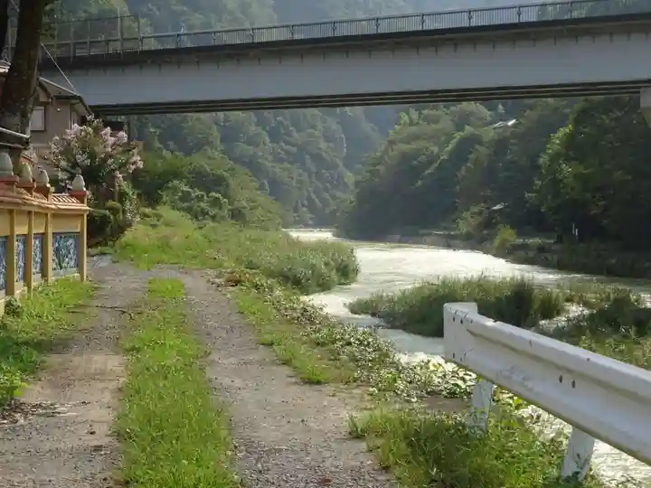 ベトナム寺の周辺