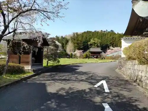 長光寺の山門