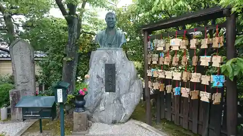 壬生寺の像