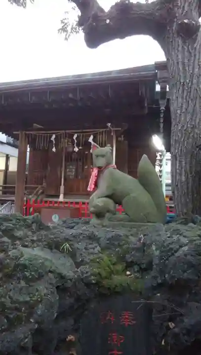 稲荷神社の狛犬